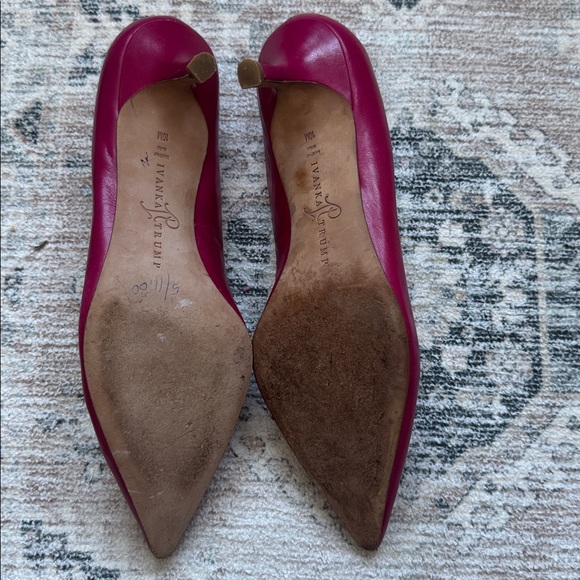 Pink Ivanka trump heels coach flip flops and mk flip flop only left shoes - Picture 2 of 6